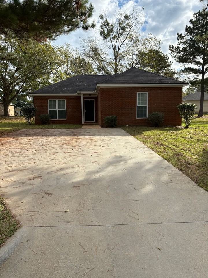 212 Cloud Ln