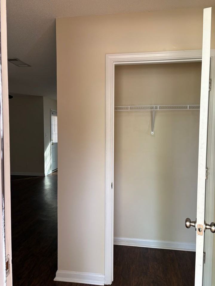 212 Cloud Ln - Photo 2 of 14