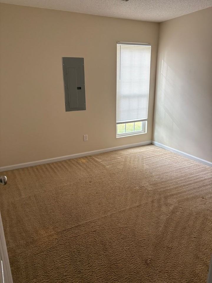 212 Cloud Ln - Photo 7 of 14