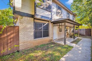 2 Bedroom Townhome in NW side for Rent!  50% off the first month's rent with a February move in - Photo 1 of 1