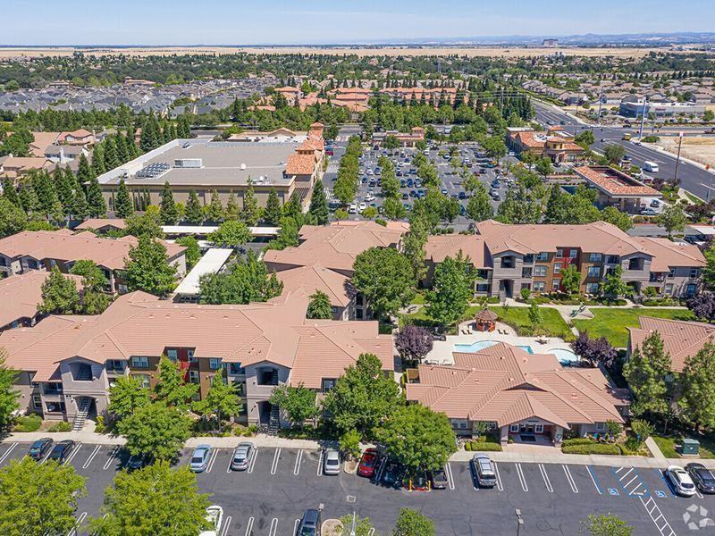 8000 Painted Desert Drive - Photo 7 of 12