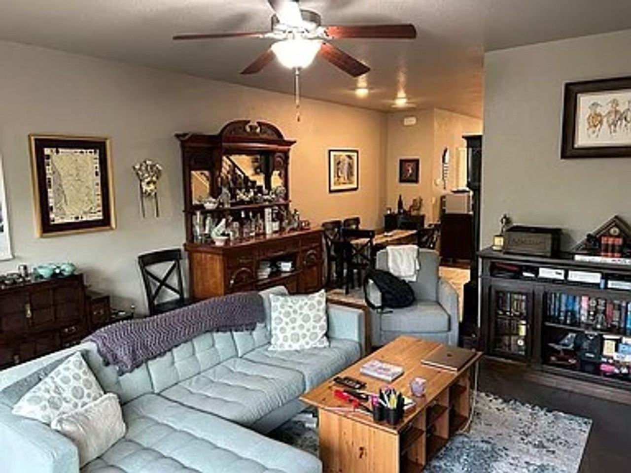 54 Cheyenne Boulevard - Photo 2 of 24