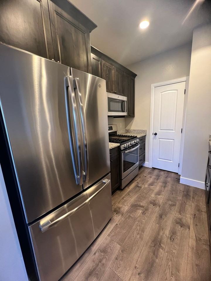 1677 N Main St #26 - Photo 6 of 18