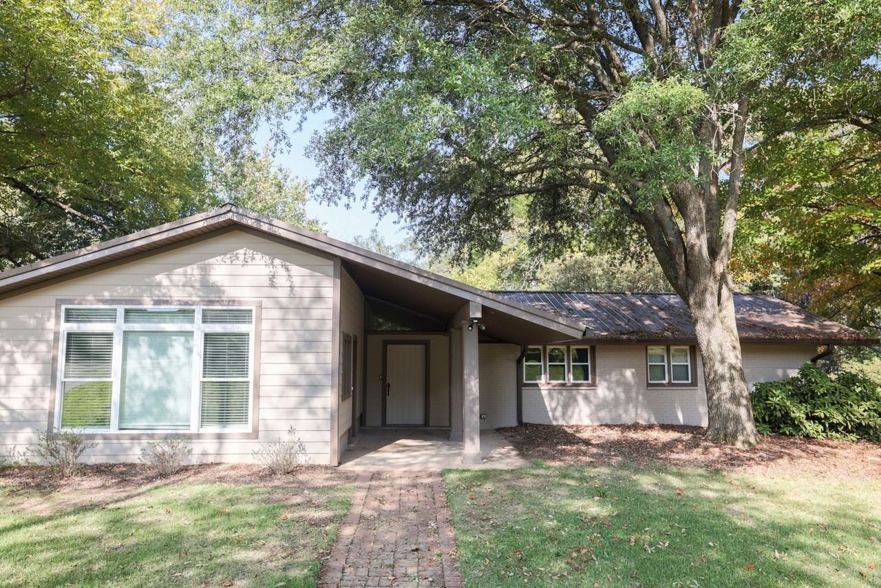 114 Lewis Rd - Photo 6 of 15