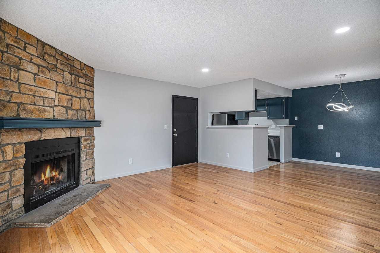 18195 E Ohio Ave #104 - Photo 4 of 21