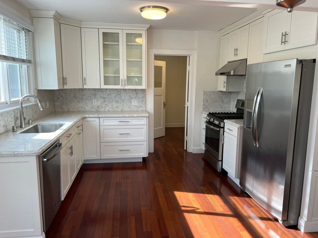 675 Easton Ave - Photo 2 of 22
