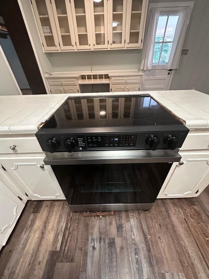 101 Pinehurst Dr - Photo 5 of 31