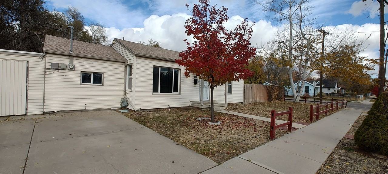 1176 W 500 S - Photo 2 of 24