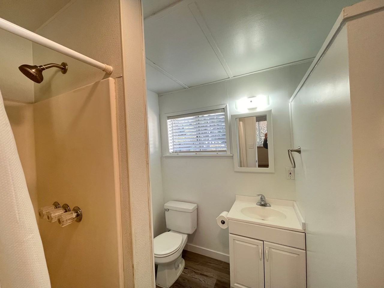 2916 Alder Ave - Photo 3 of 12