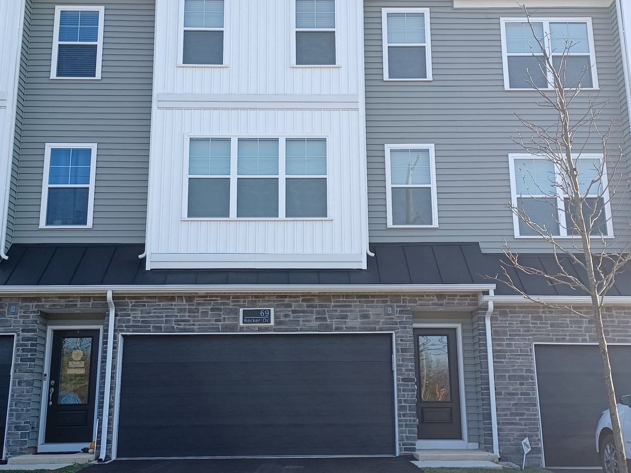 69 Becker Dr - Photo 2 of 20