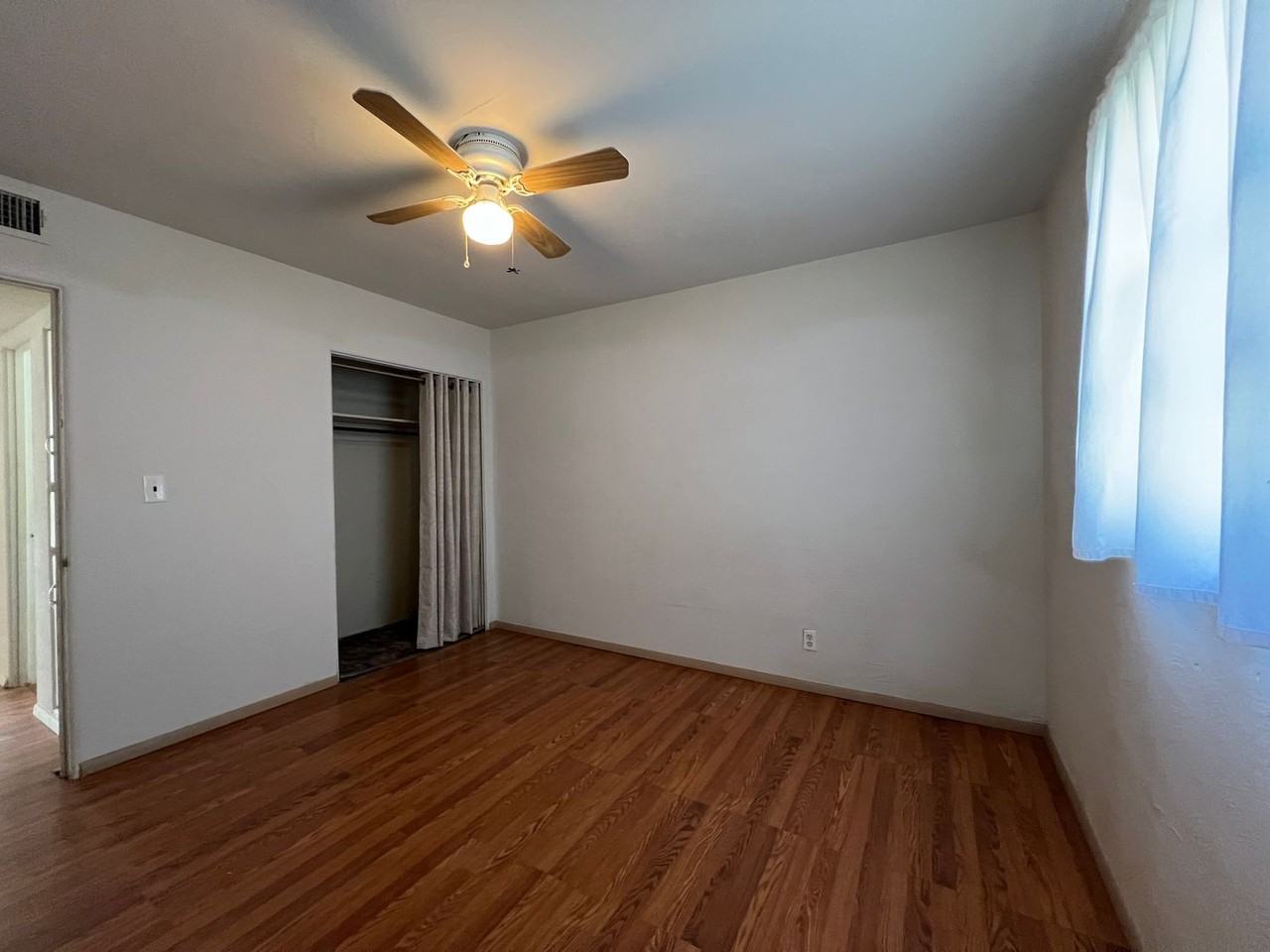 1516 W Hank Ave - Photo 7 of 12