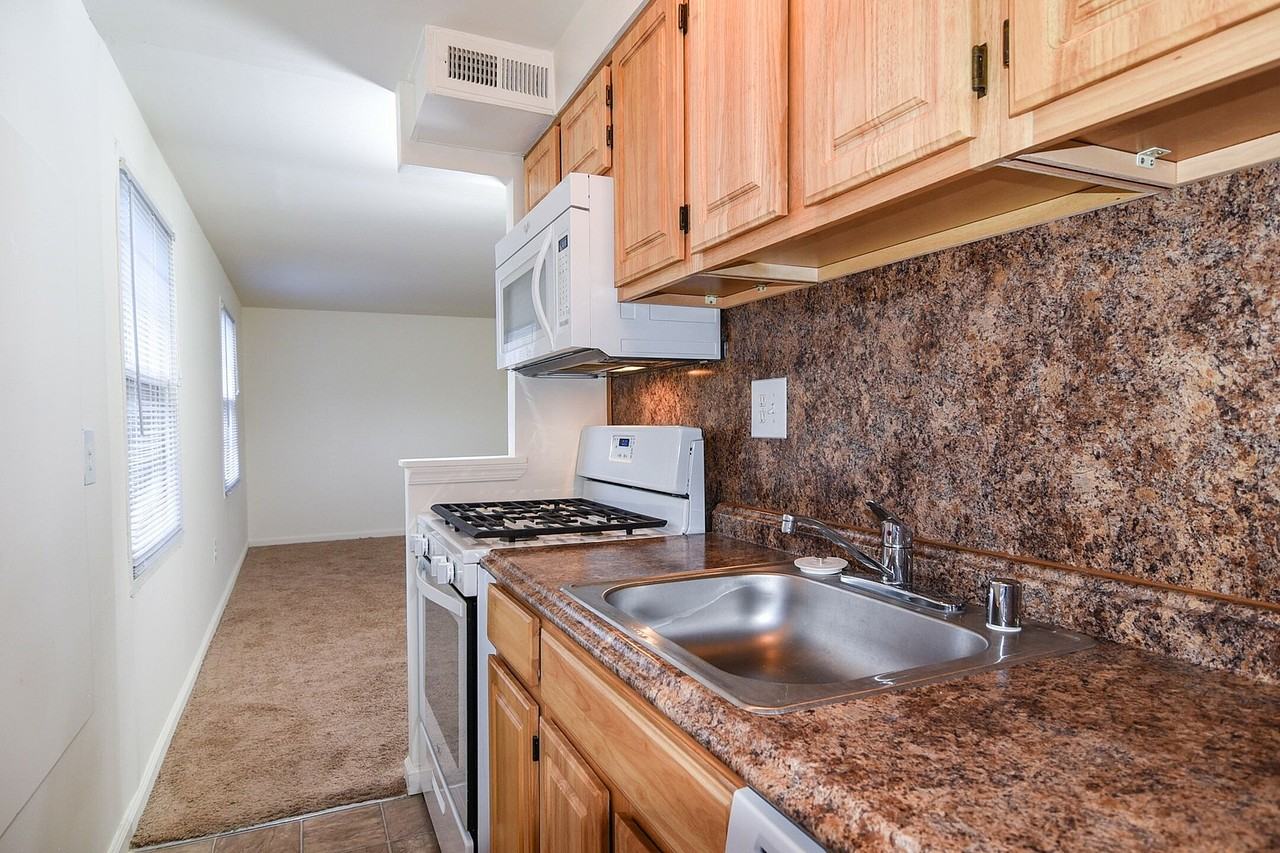 Park Crescent - Photo 7 of 23