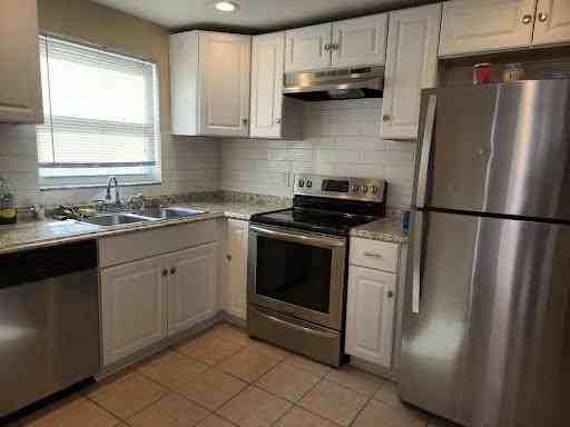 1024 Solar Dr - Photo 5 of 17