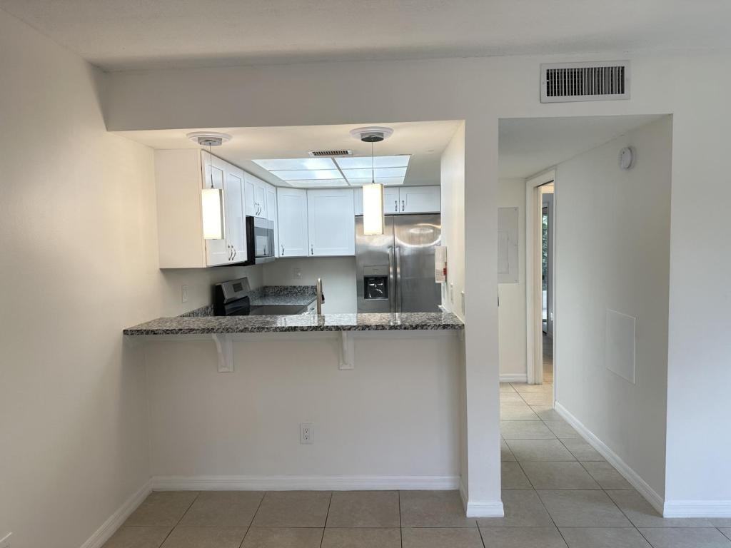 3018 Sir Hamilton Cir - Photo 3 of 11