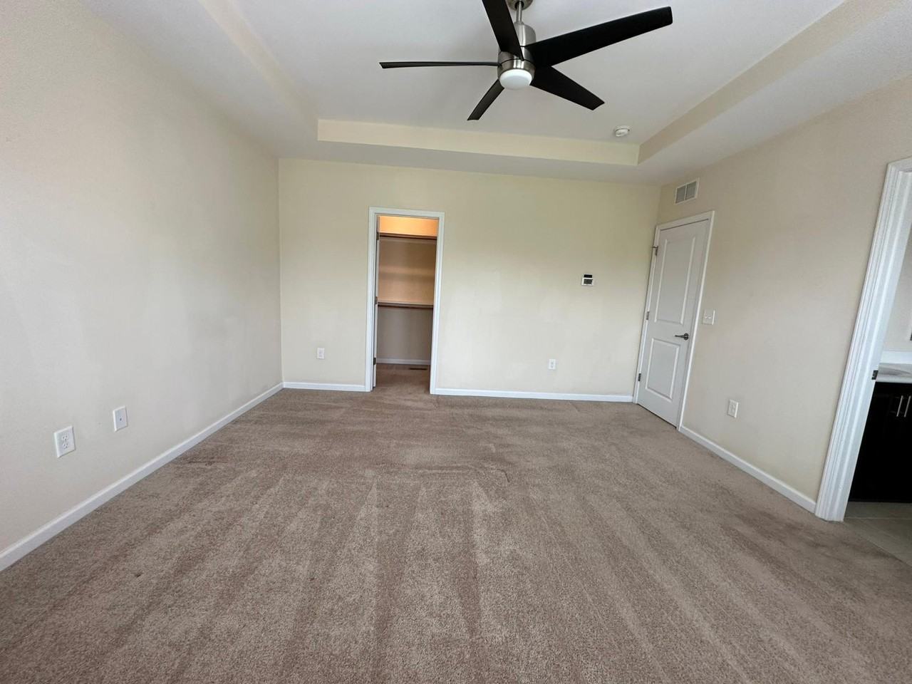 1009 Oatney Ridge Ln - Photo 7 of 30