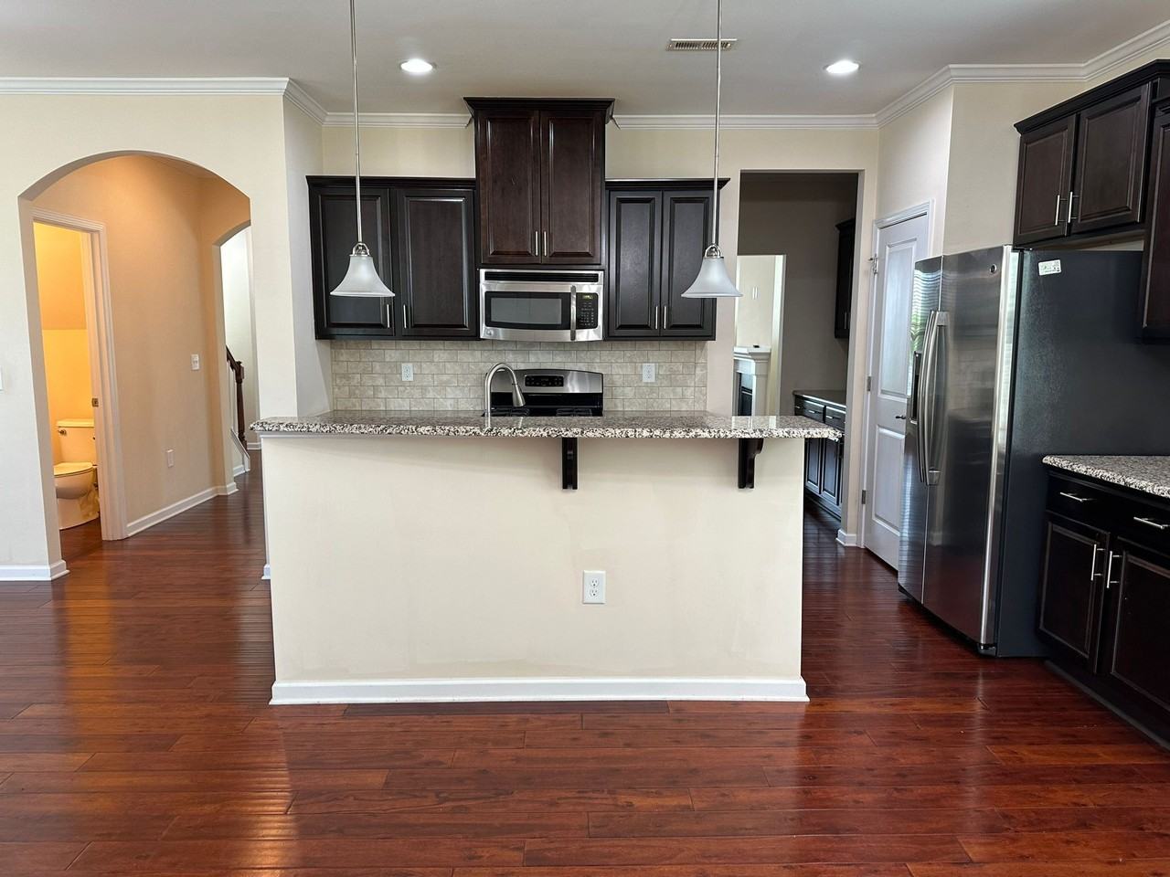 1009 Oatney Ridge Ln - Photo 3 of 30