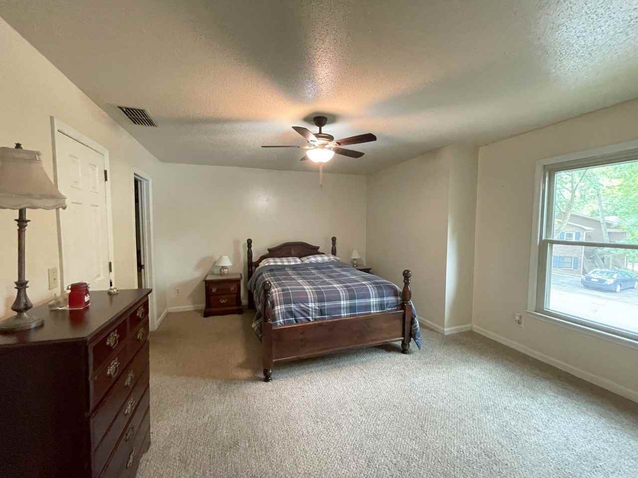 2065 Woodlawn Dr Sw #1 - Photo 2 of 33