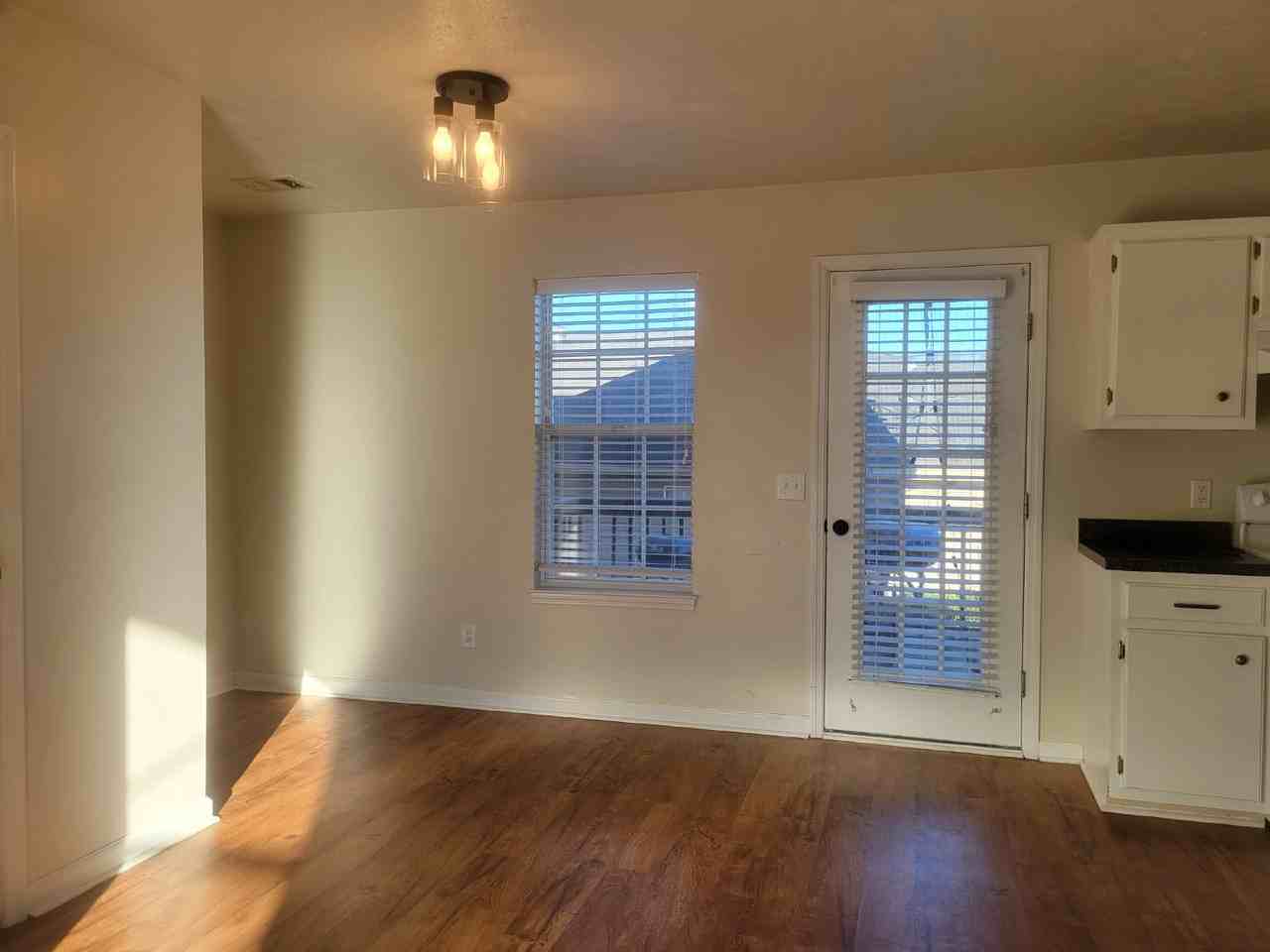 1137 Shawnee Trce - Photo 6 of 18