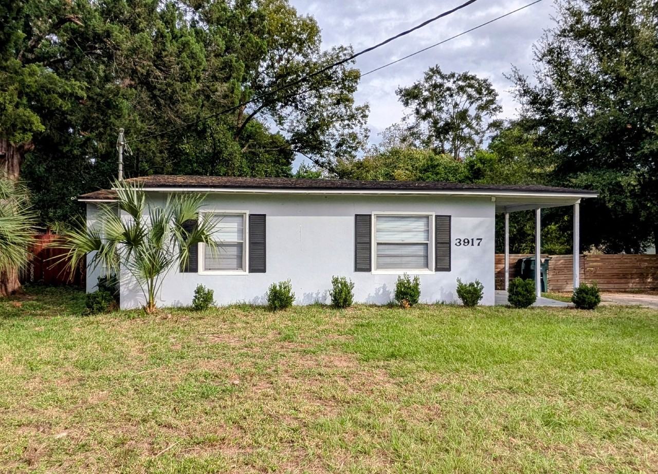 3917 Peach Dr - Photo 2 of 15