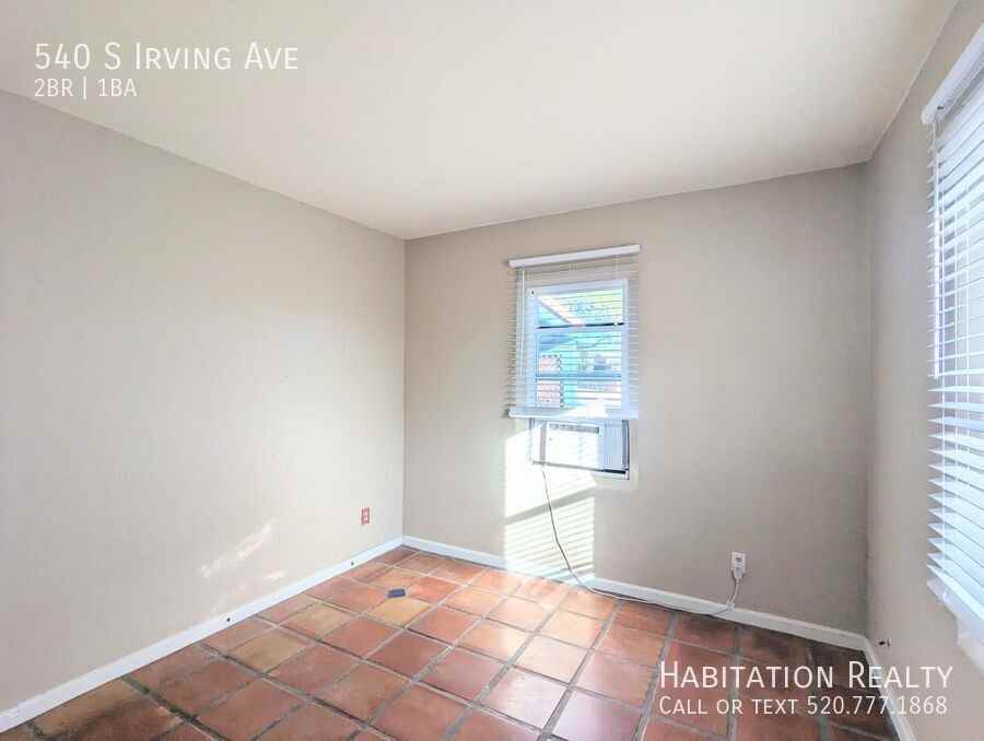 540 S Irving Ave - Photo 7 of 21