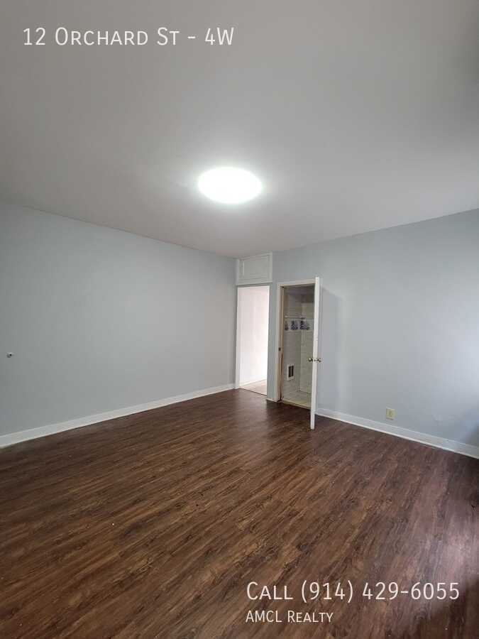 12 Orchard St #4W - Photo 2 of 9