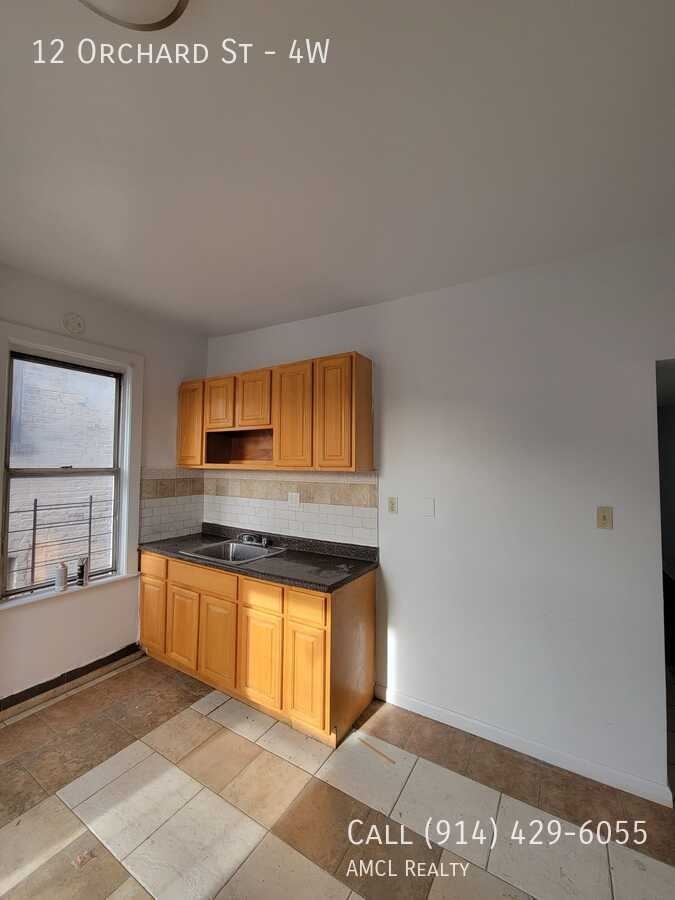 12 Orchard St #4W - Photo 3 of 9