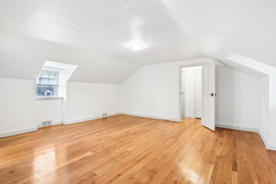 2835 W Queen Ln #A - Photo 2 of 31