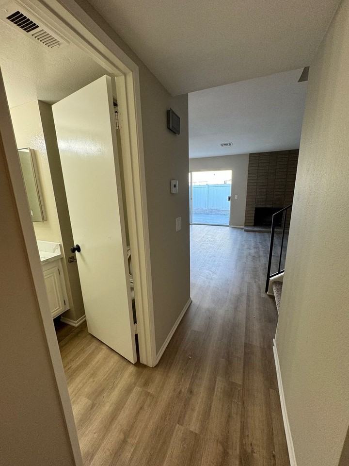 1330 Gina Dr - Photo 2 of 25