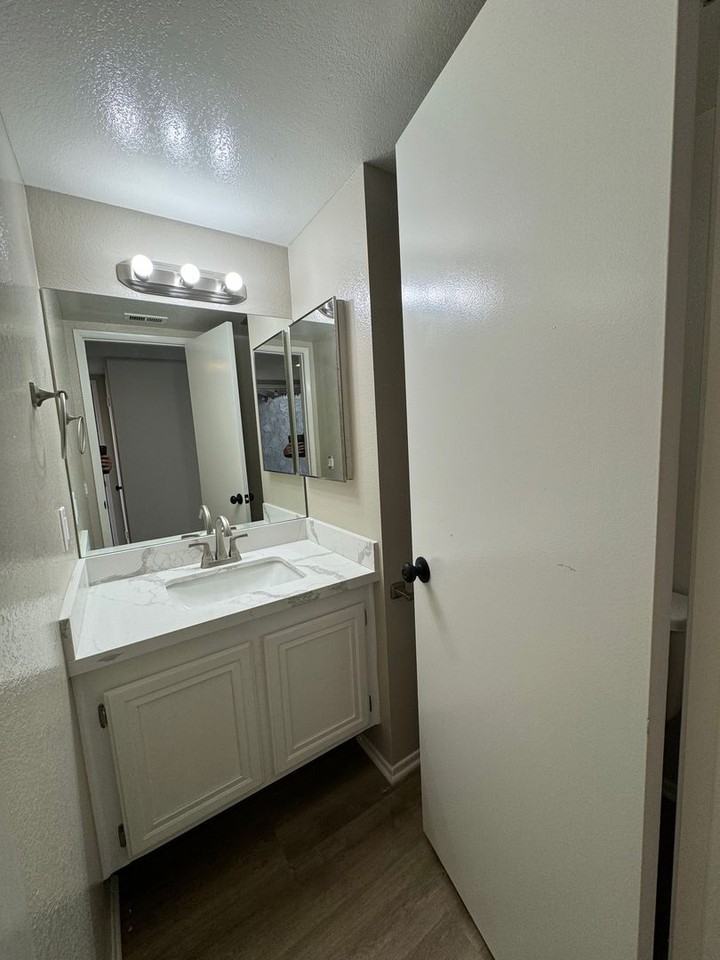1330 Gina Dr - Photo 3 of 25