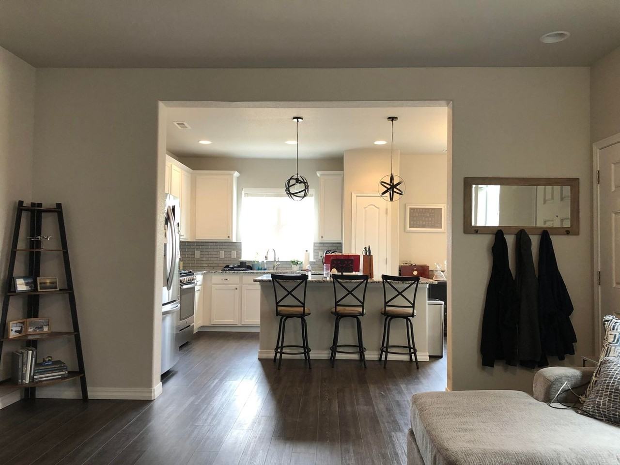 1185 Solitaire St - Photo 7 of 23