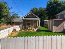 124 Se 17th St - Photo 1 of 1