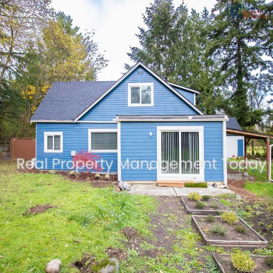 3212 46th St E - Photo 3 of 17