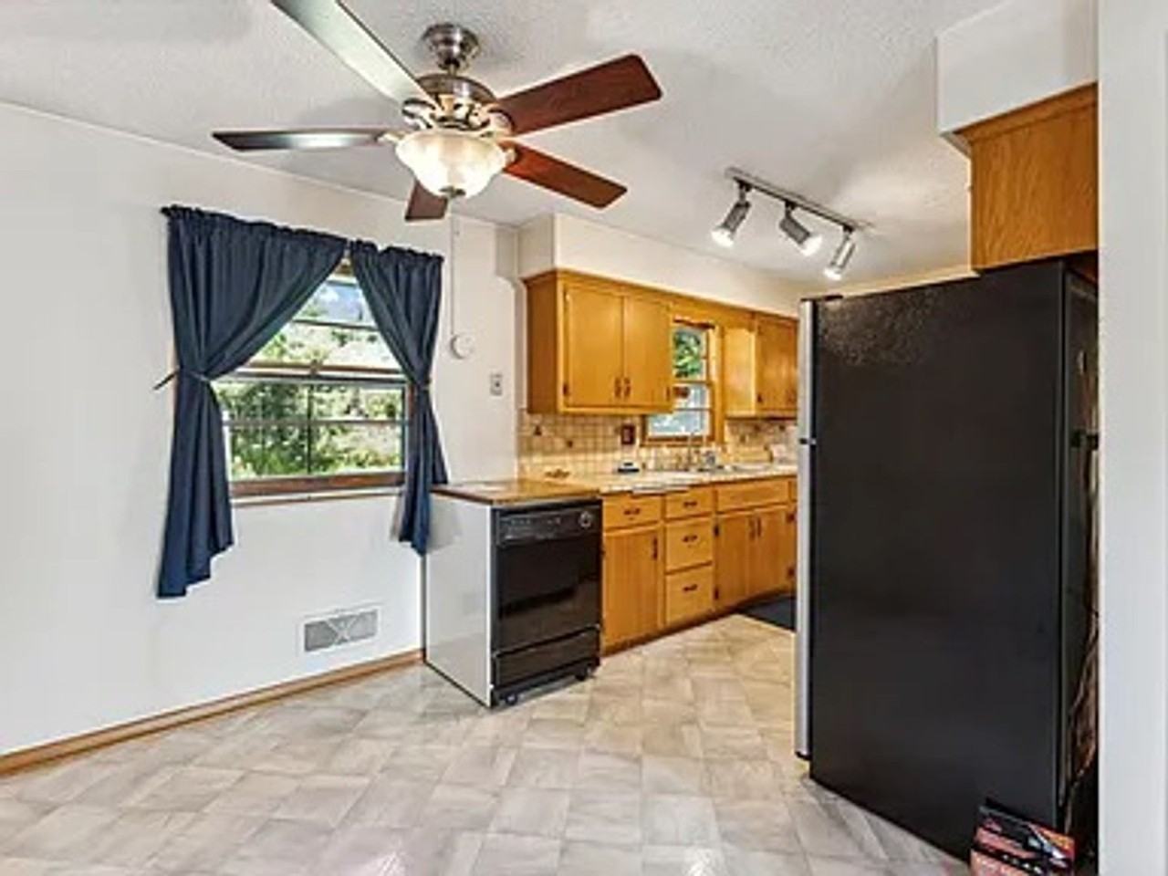 3542 County Road 101 S - Photo 3 of 23