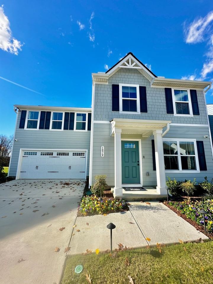 1072 Bethel Ridge Dr - Photo 2 of 28