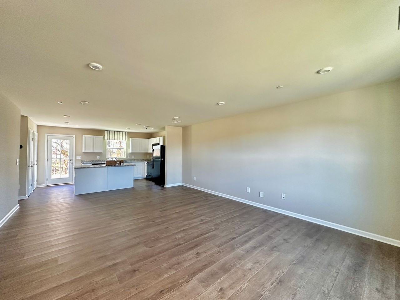 1072 Bethel Ridge Dr - Photo 3 of 28