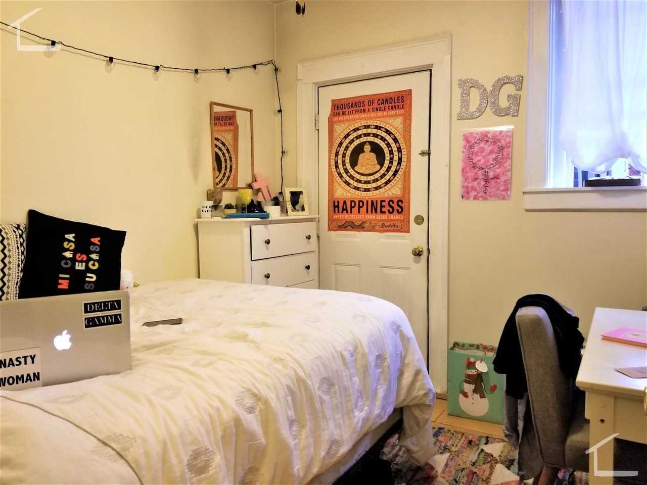 308 Saint Paul St - Photo 7 of 11