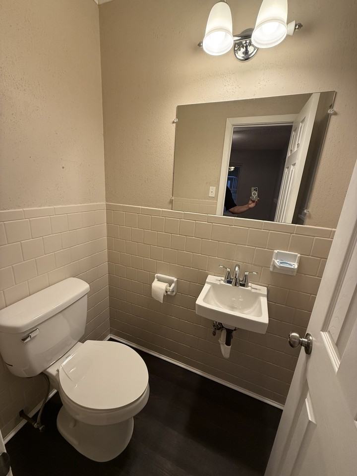 505 Jerome St #NA - Photo 2 of 20