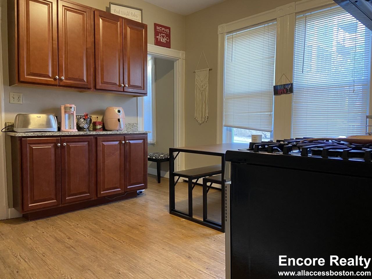 8 Sunset St #1 - Photo 6 of 21