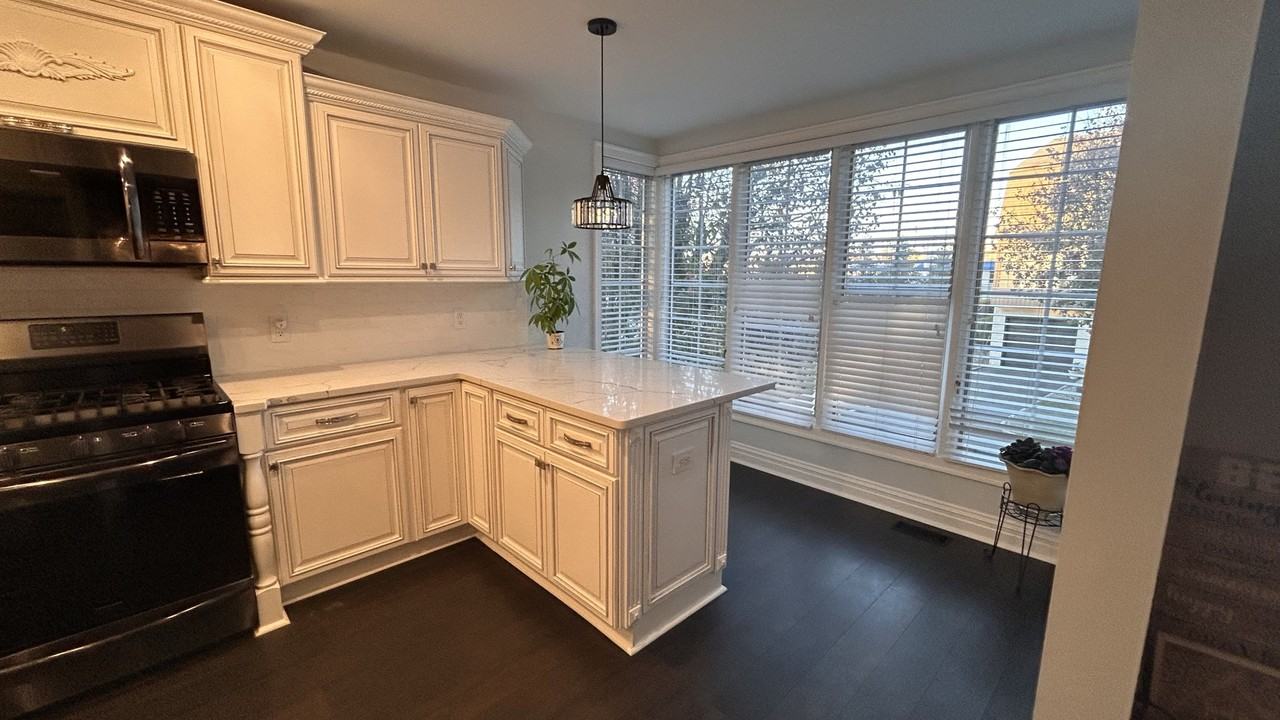 115 Falls Bridge Dr - Photo 2 of 14