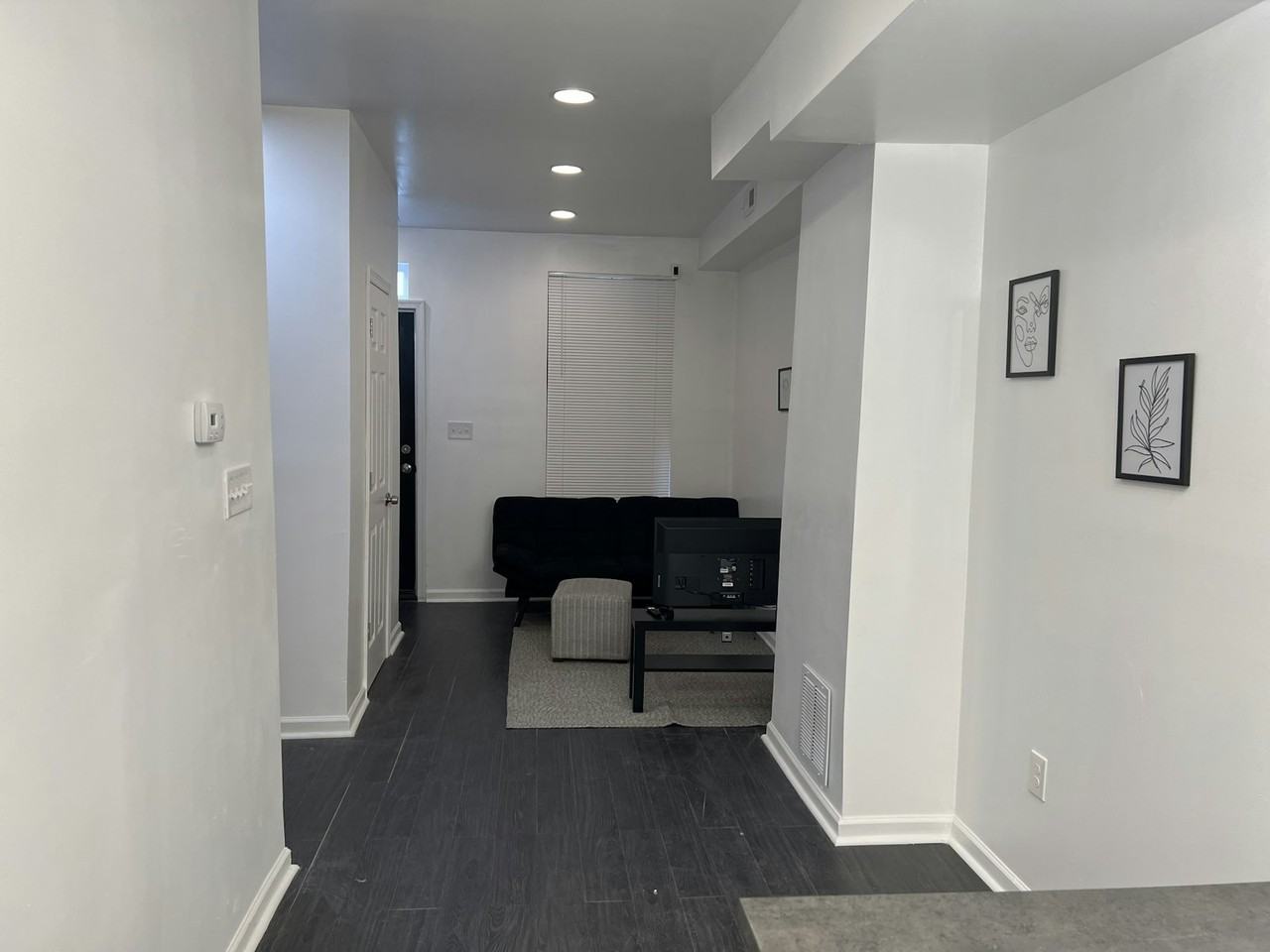 409 S Vincent St - Photo 6 of 20