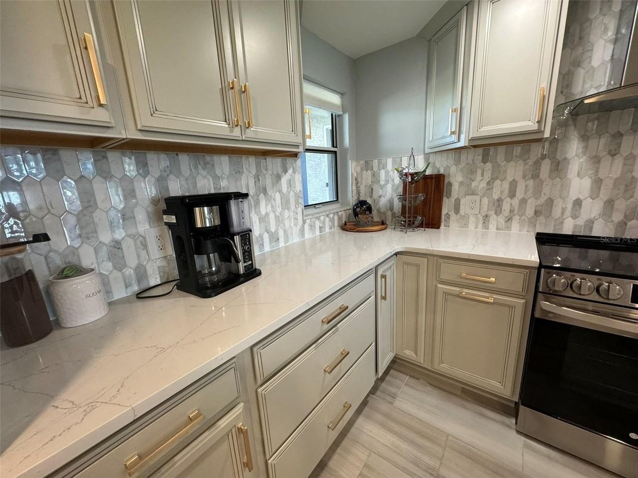 5537 Sea Forest Dr #208 - Photo 5 of 26