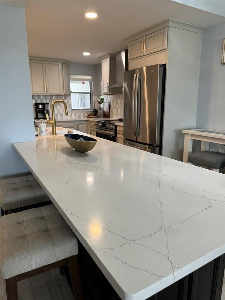 5537 Sea Forest Dr #208 - Photo 7 of 26