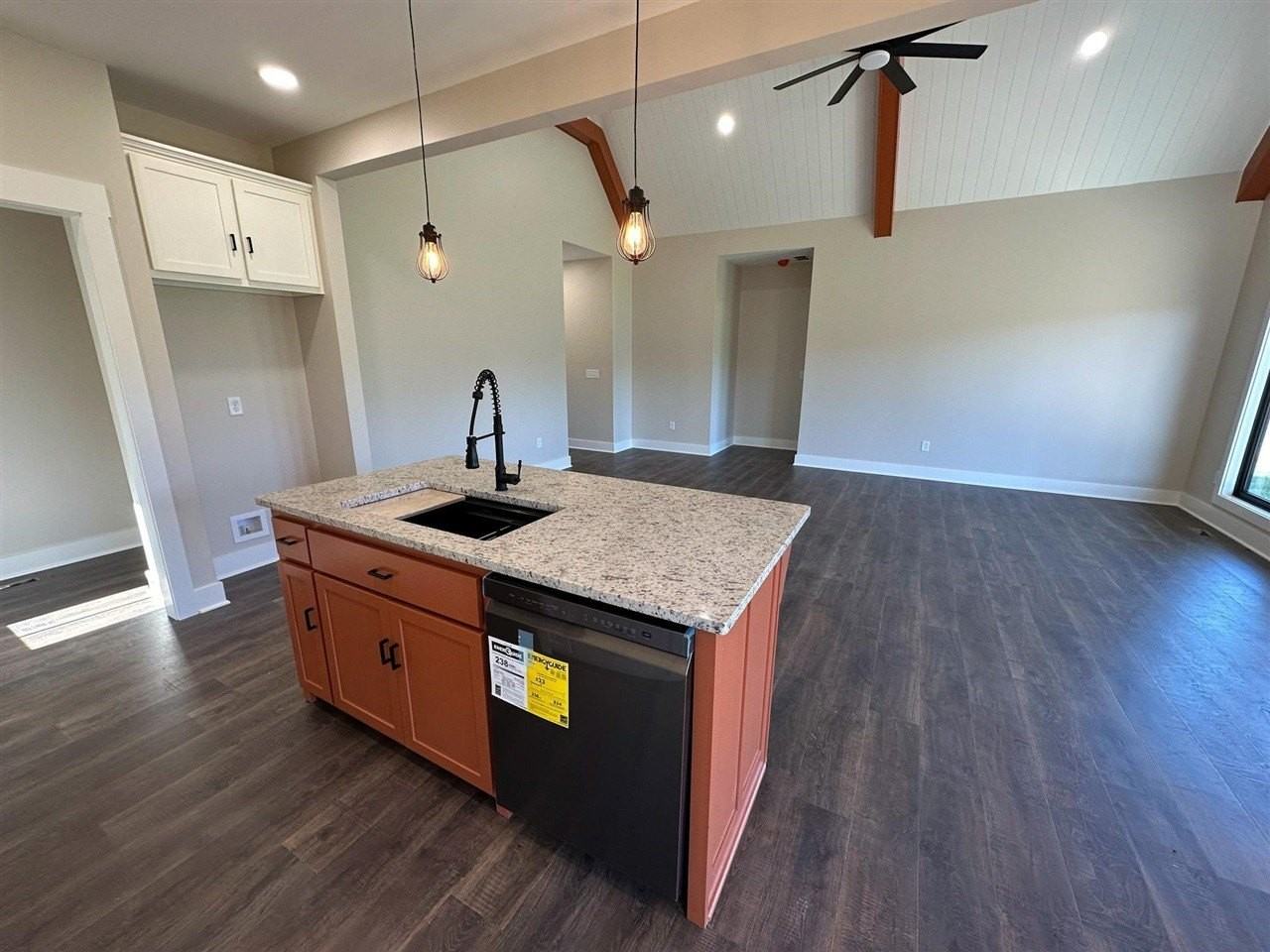 1184 County House Ln - Photo 4 of 27