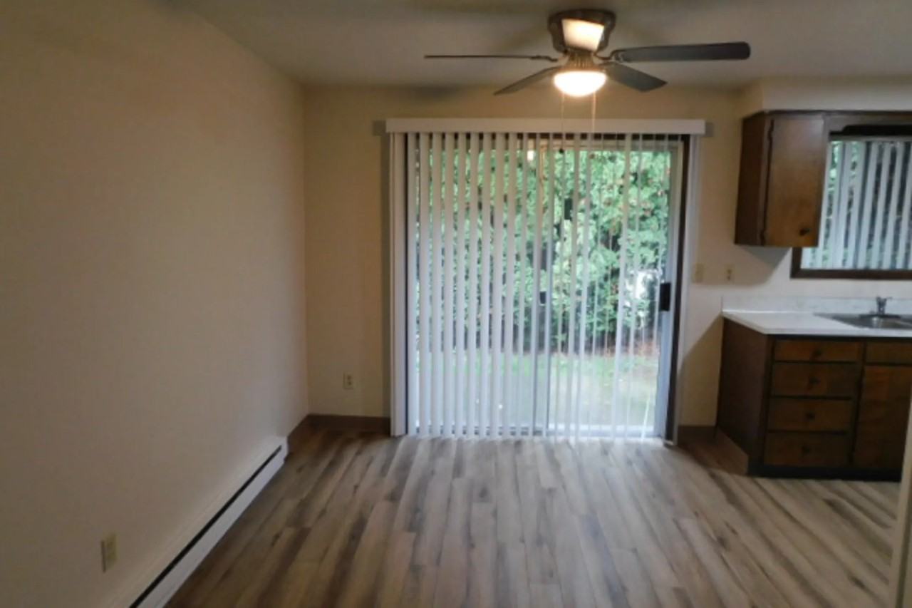 3902 Auburn Rd Ne - Photo 3 of 7