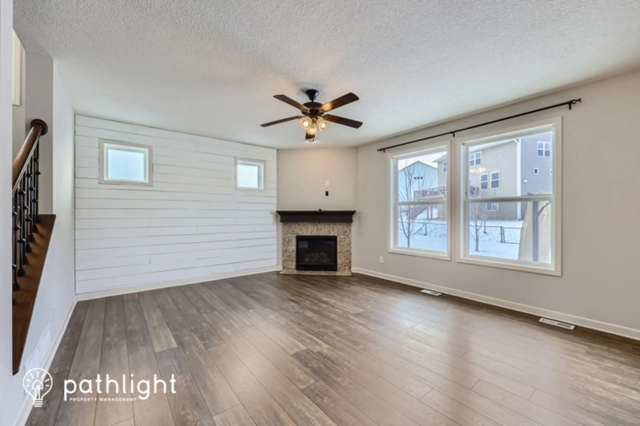 12373 72nd St Ne - Photo 3 of 26
