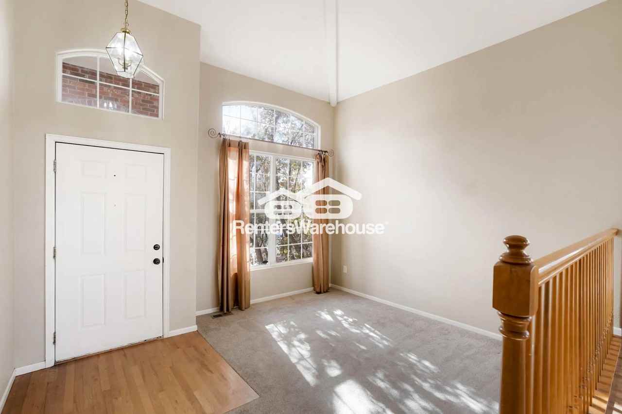 2782 S Walden Way - Photo 3 of 31