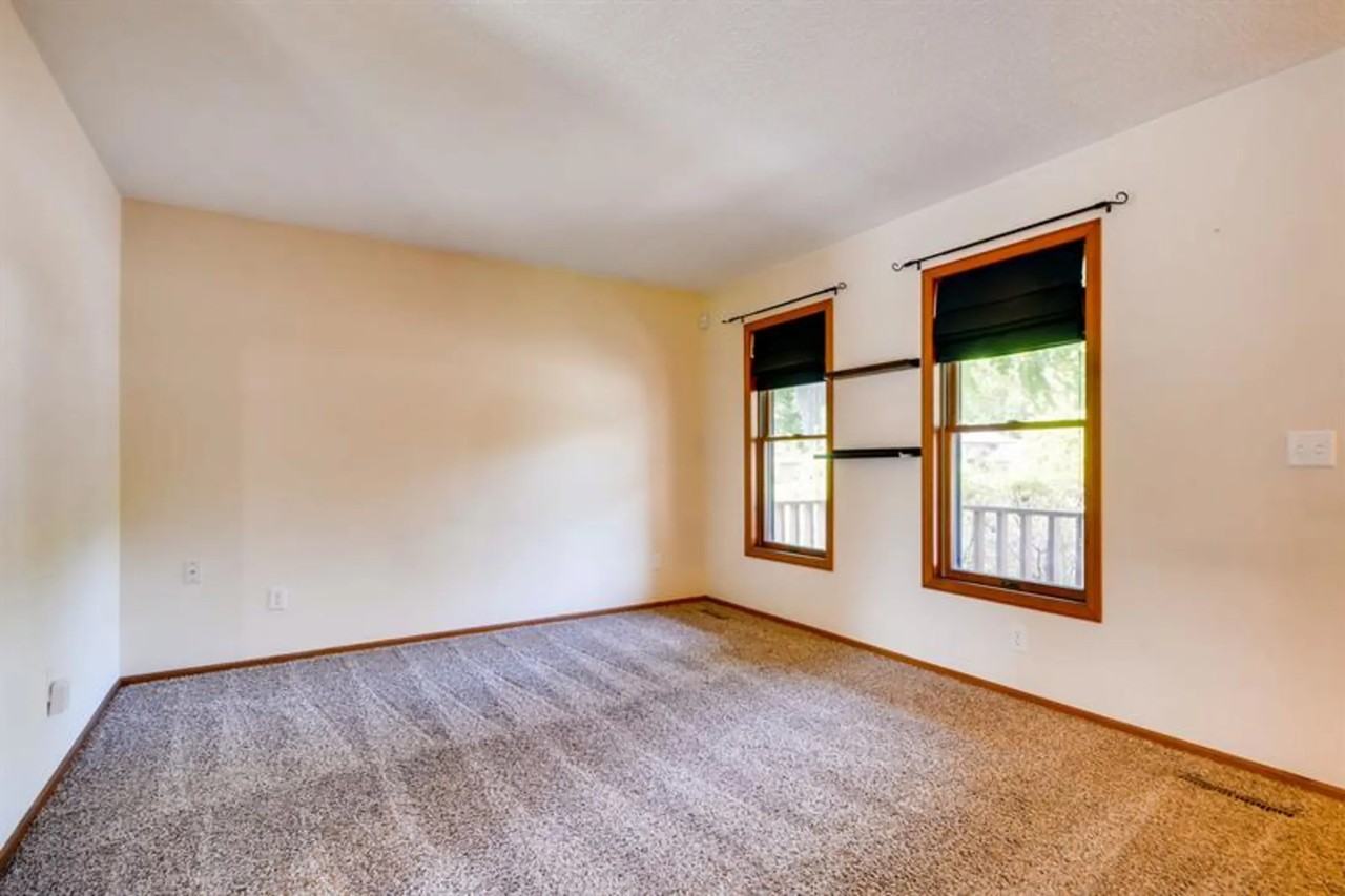 2990 Payne Ave - Photo 2 of 12