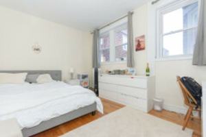 featured image of 318 Saint Paul St