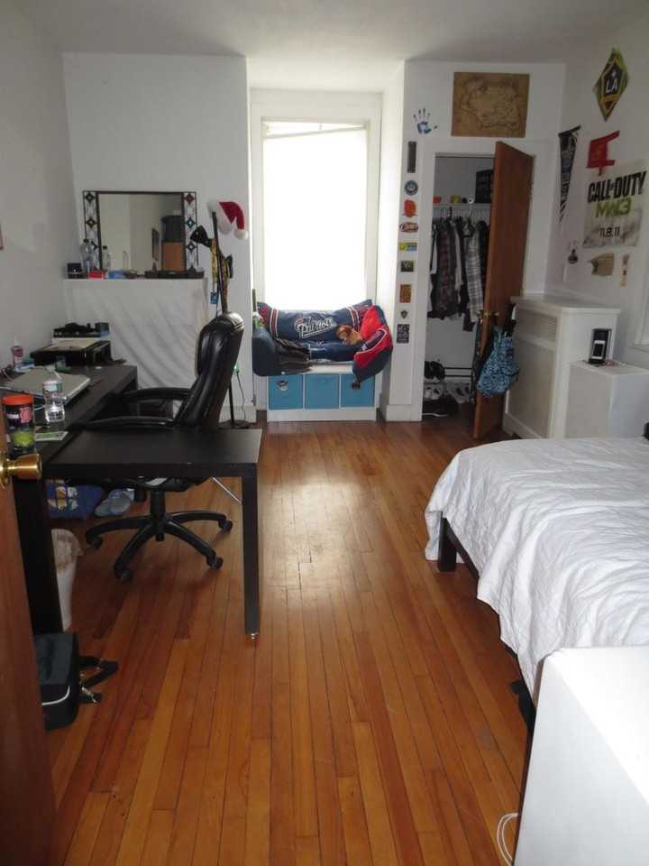 62 Egmont St - Photo 2 of 8