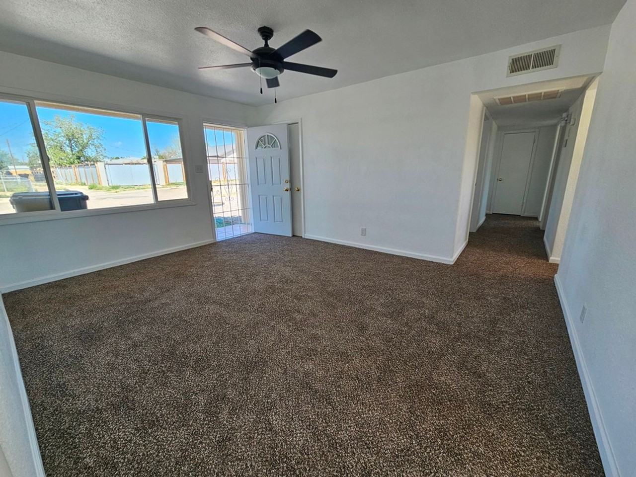 1118 18th St - Photo 3 of 21